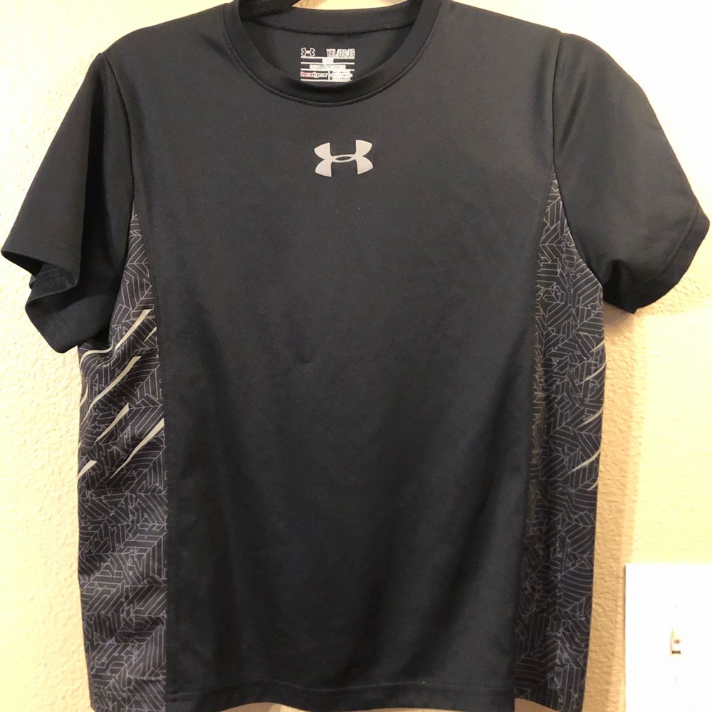 Youth Under Armour t shirt